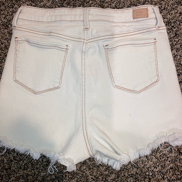 Beige Denim Shorts with Brown Stitching - Picture 10 of 10